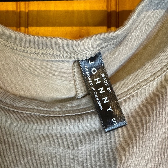 By Johnny Light Gray Long Sleeve Top - Picture 2 of 6